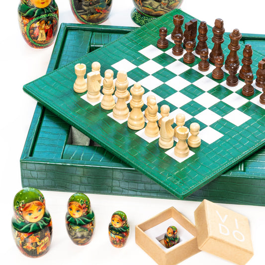 Waldgrünes Alligator-Schachspiel