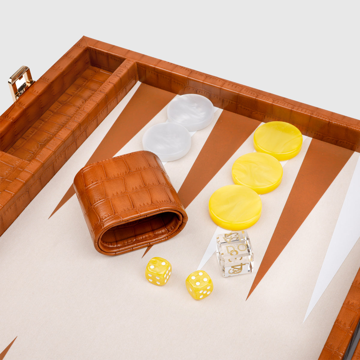 Backgammon Marron Medium 38cm en cuir vegan alligator avec pions de 29mm