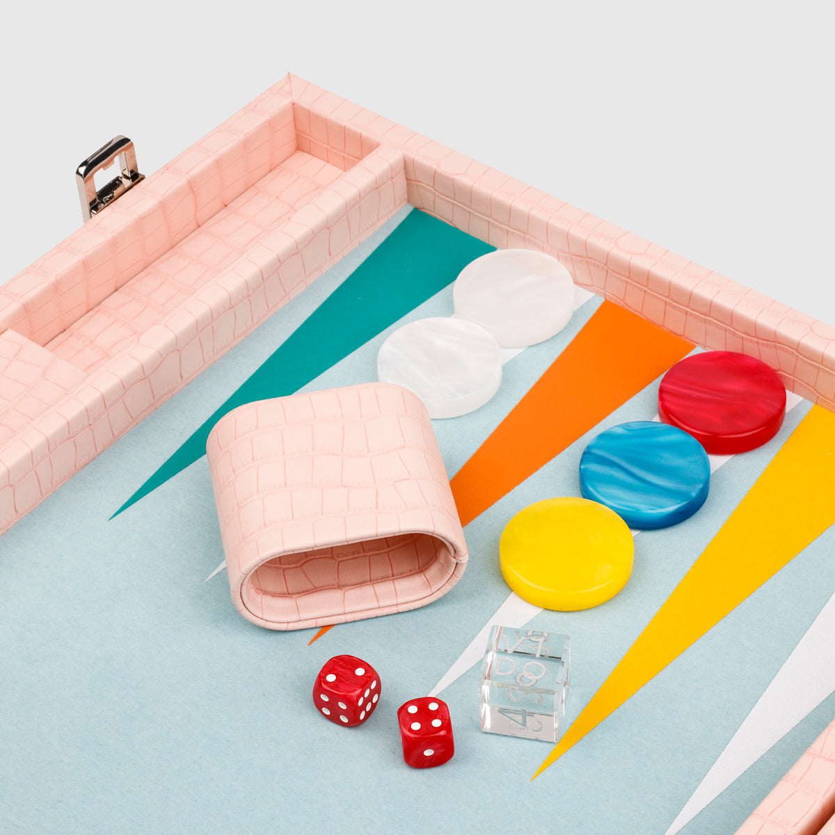 Grand Backgammon Rose 51cm en cuir vegan crocodile avec pions de 44mm